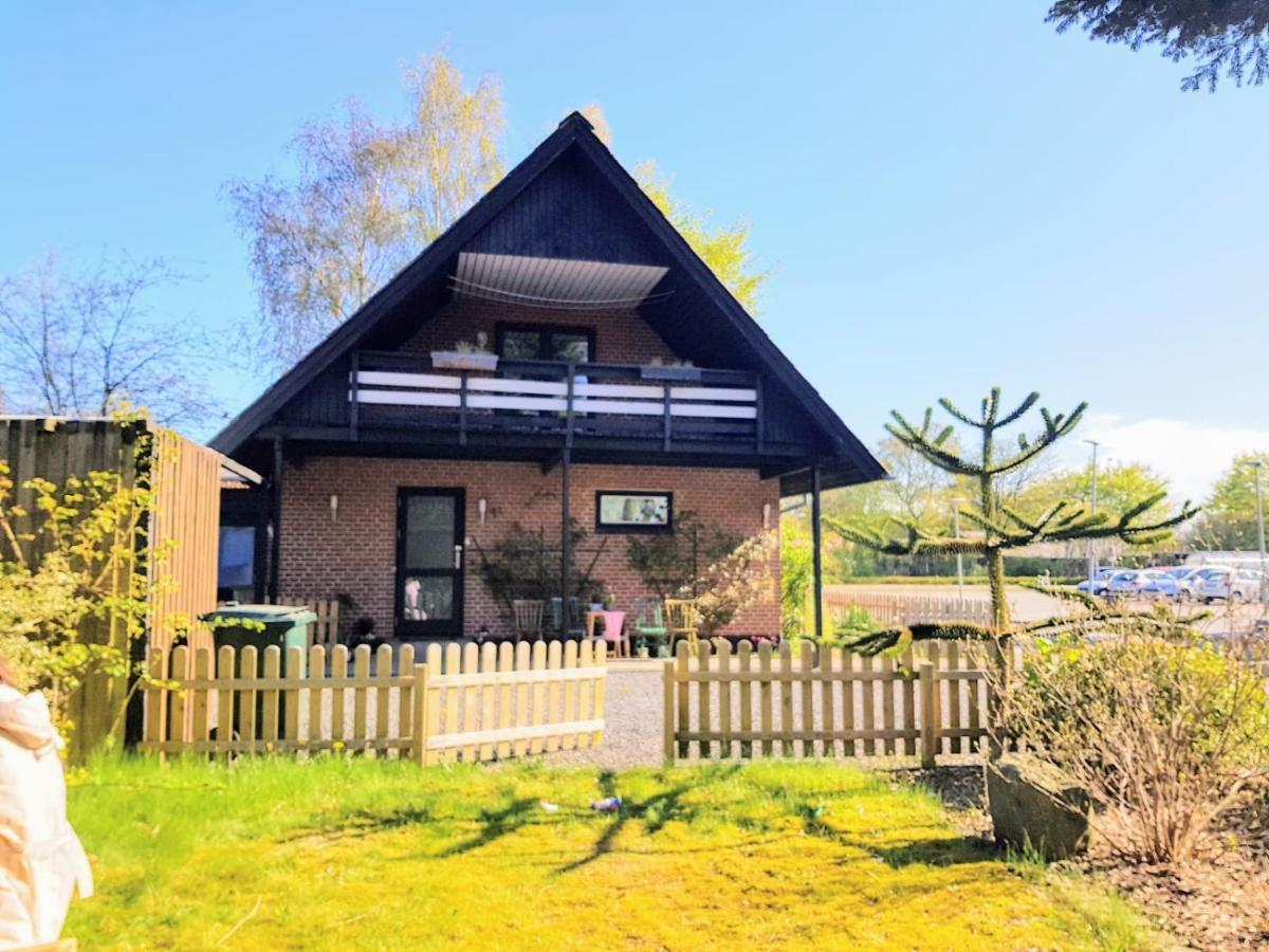 5Minute Walk To Lego House - Private Studio Room With Bathroom Billund Exterior photo